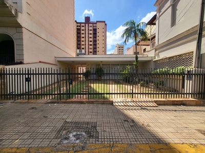 Casa em Centro, Piracicaba/SP de 360m² 4 quartos para locação R$ 4.800,00/mes