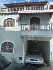 Casa em Centro, São Gonçalo/RJ de 150m² 3 quartos à venda por R$ 379.000,00