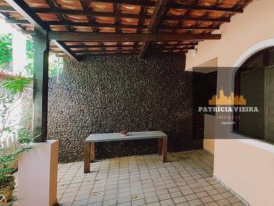 Casa em Costa Azul, Salvador/BA de 250m² 3 quartos à venda por R$ 638.000,00