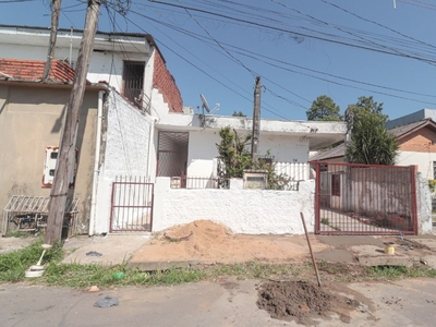 Casa em Farrapos, Porto Alegre/RS de 0m² 1 quartos para locação R$ 550,00/mes
