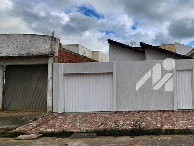 Casa em Felícia, Vitória da Conquista/BA de 121m² 3 quartos à venda por R$ 449.000,00