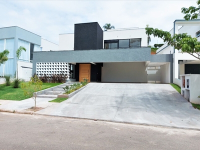 Casa em Granja Viana, Cotia/SP de 350m² 4 quartos à venda por R$ 2.699.000,00