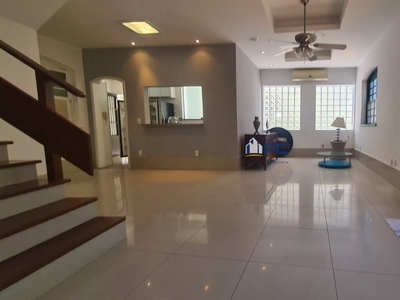 Casa em Ingá, Niterói/RJ de 0m² 3 quartos à venda por R$ 1.099.000,00