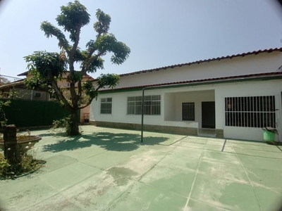 Casa em Itaipu, Niterói/RJ de 460m² 4 quartos para locação R$ 3.300,00/mes