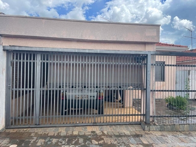 Casa em Jardim Santa Lúcia, Araraquara/SP de 209m² 3 quartos à venda por R$ 299.000,00