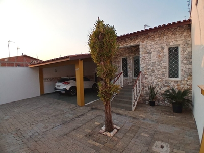 Casa em Jardim Vera Cruz, Sorocaba/SP de 192m² 3 quartos à venda por R$ 699.000,00