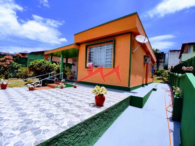 Casa em Laranjal, São Gonçalo/RJ de 94m² 2 quartos à venda por R$ 369.000,00