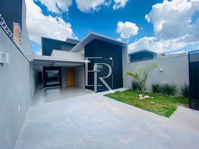 Casa em Parque Residencial Rita Vieira, Campo Grande/MS de 112m² 3 quartos à venda por R$ 624.000,00