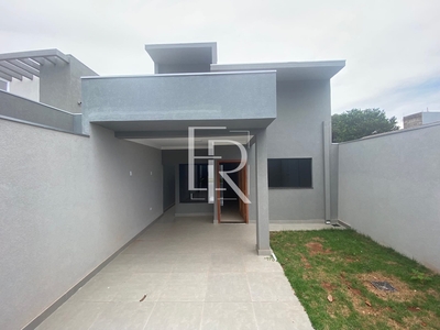 Casa em Parque Residencial Rita Vieira, Campo Grande/MS de 98m² 3 quartos à venda por R$ 439.000,00