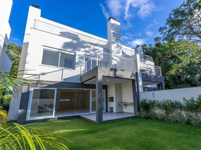 Casa em Pedra Redonda, Porto Alegre/RS de 440m² 3 quartos à venda por R$ 2.749.000,00