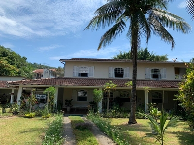 Casa em Pendotiba, Niterói/RJ de 350m² 3 quartos à venda por R$ 1.099.000,00 ou para locação R$ 3.800,00/mes