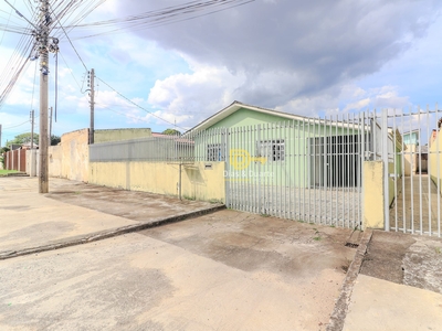 Casa em Pinheirinho, Curitiba/PR de 150m² 3 quartos à venda por R$ 598.000,00