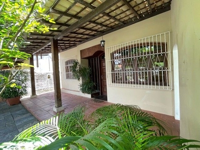 Casa em Pituba, Salvador/BA de 240m² 3 quartos para locação R$ 7.900,00/mes