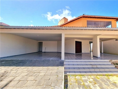 Casa em Ponta Negra, Natal/RN de 409m² 4 quartos para locação R$ 3.000,00/mes