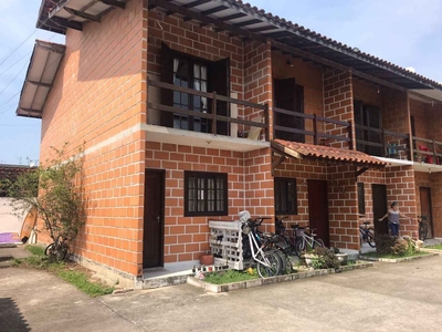 Casa em Pontal de Santa Marina, Caraguatatuba/SP de 76m² 2 quartos à venda por R$ 285.500,00