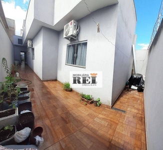 Casa em Residencial Interlagos, Rio Verde/GO de 125m² 3 quartos à venda por R$ 547.000,00