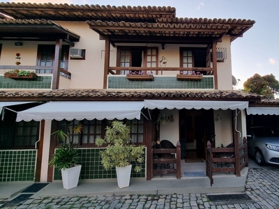 Casa em Santo Antônio, Niterói/RJ de 140m² 3 quartos à venda por R$ 699.000,00