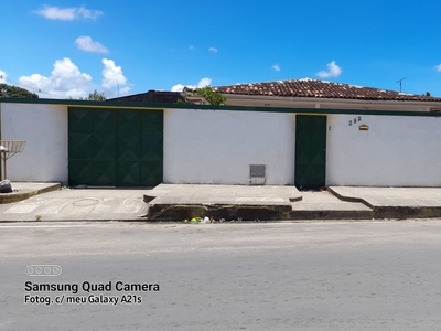 Casa em Tabuleiro do Martins, Maceió/AL de 180m² 3 quartos à venda por R$ 839.000,00