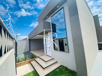Casa em Universitário, Campo Grande/MS de 210m² 4 quartos à venda por R$ 849.000,00