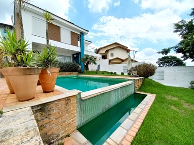 Casa em Vila Caldas, Carapicuíba/SP de 275m² 3 quartos para locação R$ 9.000,00/mes