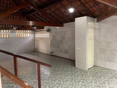 Casa em Vila Cascatinha, São Vicente/SP de 200m² 4 quartos à venda por R$ 500.000,00 ou para locação R$ 3.000,00/mes