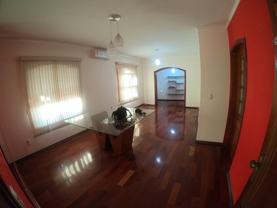 Casa em Vila Jardini, Sorocaba/SP de 156m² 3 quartos à venda por R$ 594.000,00