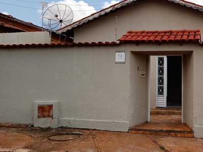 Casa em Vila Padre Pelágio, Goianira/GO de 120m² 3 quartos à venda por R$ 199.000,00