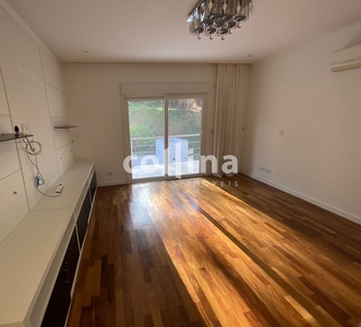 Casa em Vila São Francisco, Cotia/SP de 385m² 4 quartos à venda por R$ 2.700.000,00 ou para locação R$ 19.000,00/mes