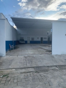 Galpão em Barreto, Macaé/RJ de 280m² para locação R$ 3.000,00/mes