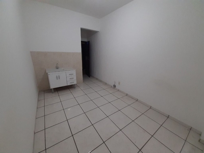 Kitnet em Centro, Niterói/RJ de 20m² 1 quartos para locação R$ 600,00/mes