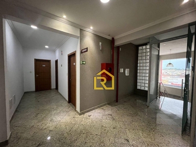 Sala em Village Rio Das Ostras, Rio das Ostras/RJ de 35m² para locação R$ 1.270,00/mes