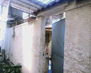 Casa de Vila com 2 Suítes no Centro de Bangu