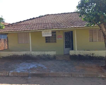 Casa para Venda em Santo Expedito, Centro, 3 dormitórios, 1 banheiro, 1 vaga