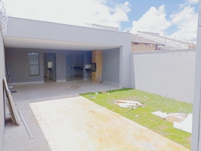 Casa em Parque Itatiaia, Aparecida de Goiânia/GO de 180m² 3 quartos à venda por R$ 448.000,00
