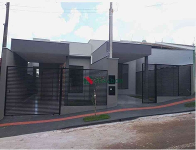 Casa com 2 quartos à venda no bairro Jardim Planalto, 81m²