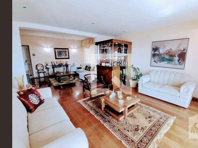 Casa com 3 quartos à venda no bairro Santa Efigênia, 345m²
