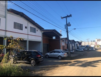 Galpão no Bairro Itoupavazinha em Blumenau com 557 m²