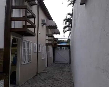 Casa para venda em Maresias de 75.00m² com 1 Quarto, 1 Suite e 1 Garagem