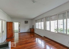 APARTAMENTO Térreo com 5 dormitórios e 7 garagens