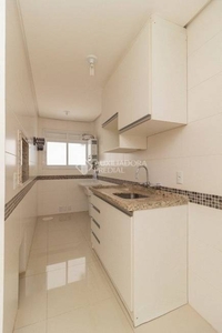 Apartamento com 2 Quartos e 2 banheiros para Alugar, 66 m² por R$ 2.000/Mês