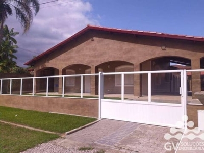 Casa para locação de temporada e venda em condomínio lagoinha - ubatuba/sp