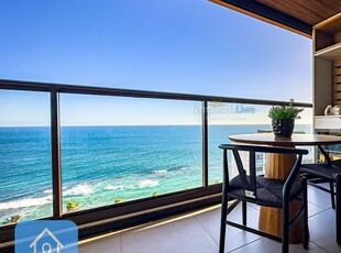 Apartamento de luxo na Barra com vista mar