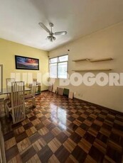 Apartamento - / Residencial / Botafogo
