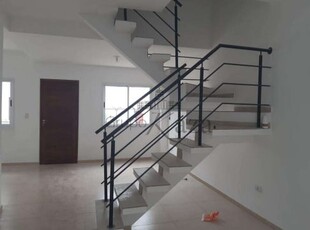 Casa em condomínio - residencial recanto dos sabiás - 2 dormitórios - 100m².