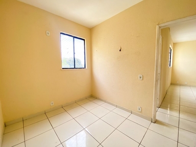 Apartamento em Messejana, Fortaleza/CE de 50m² 3 quartos para locação R$ 600,00/mes
