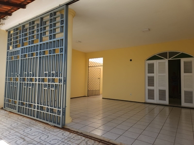 Casa em Benfica, Fortaleza/CE de 210m² 4 quartos à venda por R$ 589.000,00
