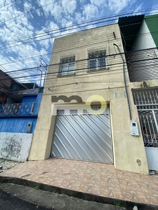 Casa em Centro, Manaus/AM de 168m² 3 quartos à venda por R$ 214.000,00