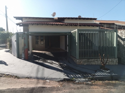 Casa em Chácara das Paineiras, Votuporanga/SP de 136m² 3 quartos à venda por R$ 349.000,00