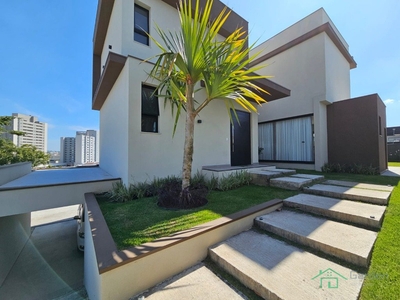Casa em Jardim Bela Vista, São José dos Campos/SP de 0m² 4 quartos à venda por R$ 2.449.000,00