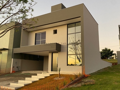 Casa em Jardim Morumbi, Londrina/PR de 168m² 3 quartos à venda por R$ 1.279.000,00